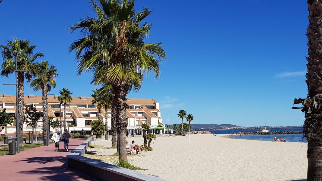Le Sud Sur Plage Meze Exterior photo